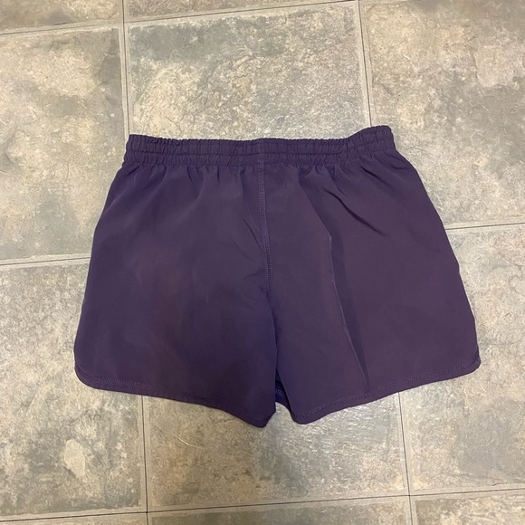 Nike Running Shorts - Picture 2 of 3